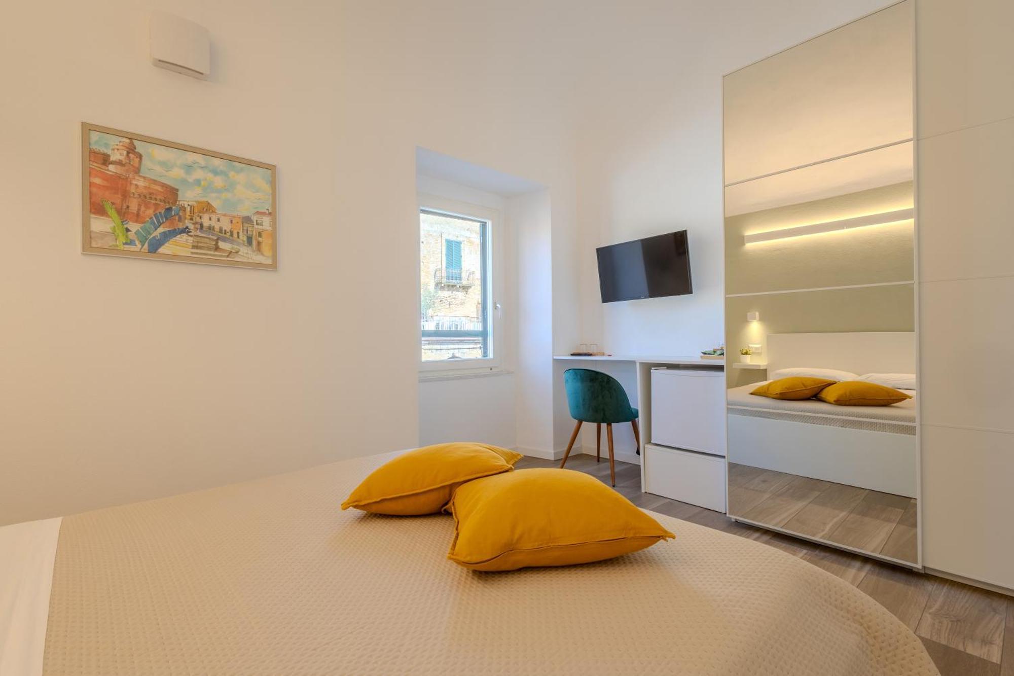 Corso Garibaldi 21 Apartment & Rooms Vasto Luaran gambar