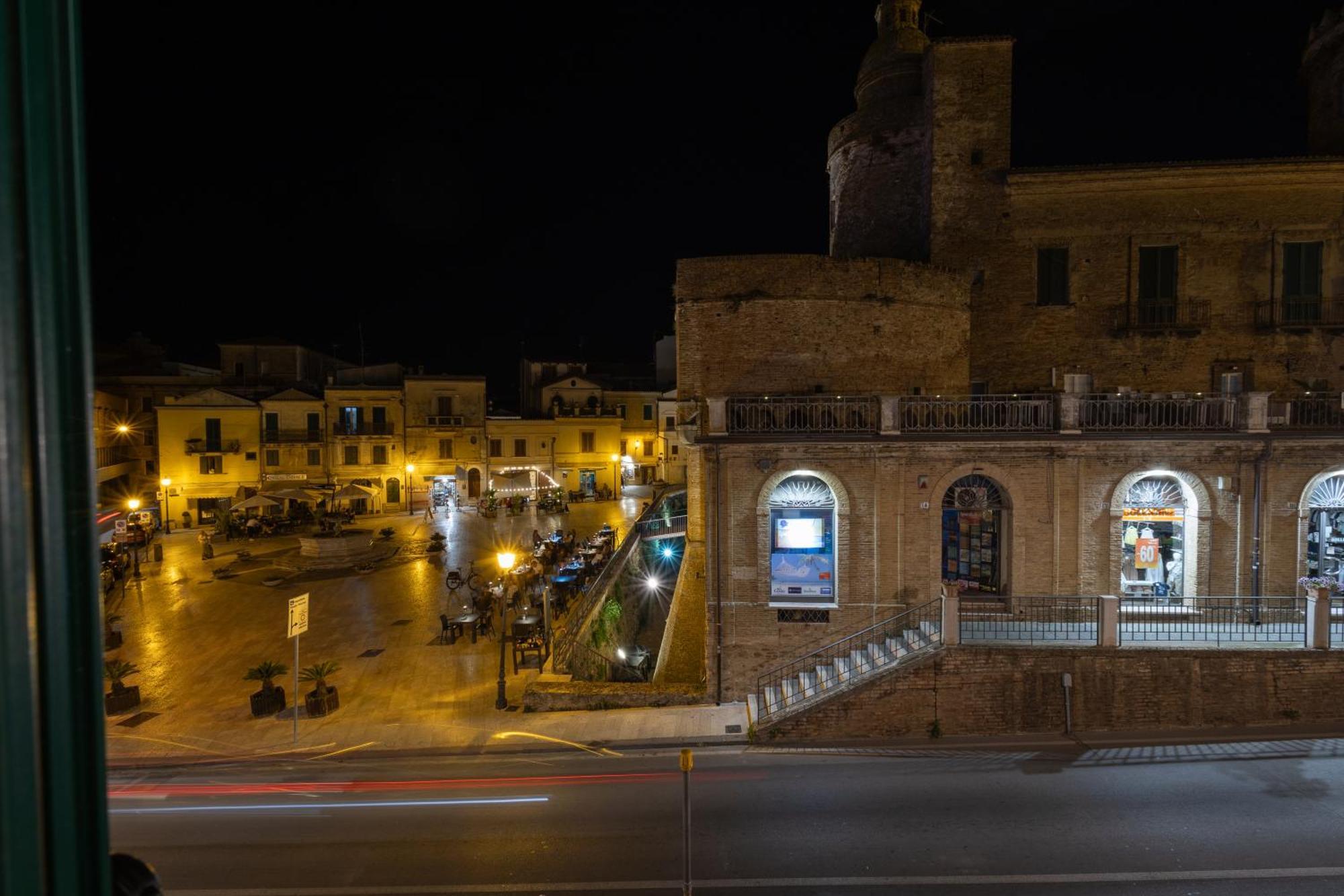 Corso Garibaldi 21 Apartment & Rooms Vasto Luaran gambar