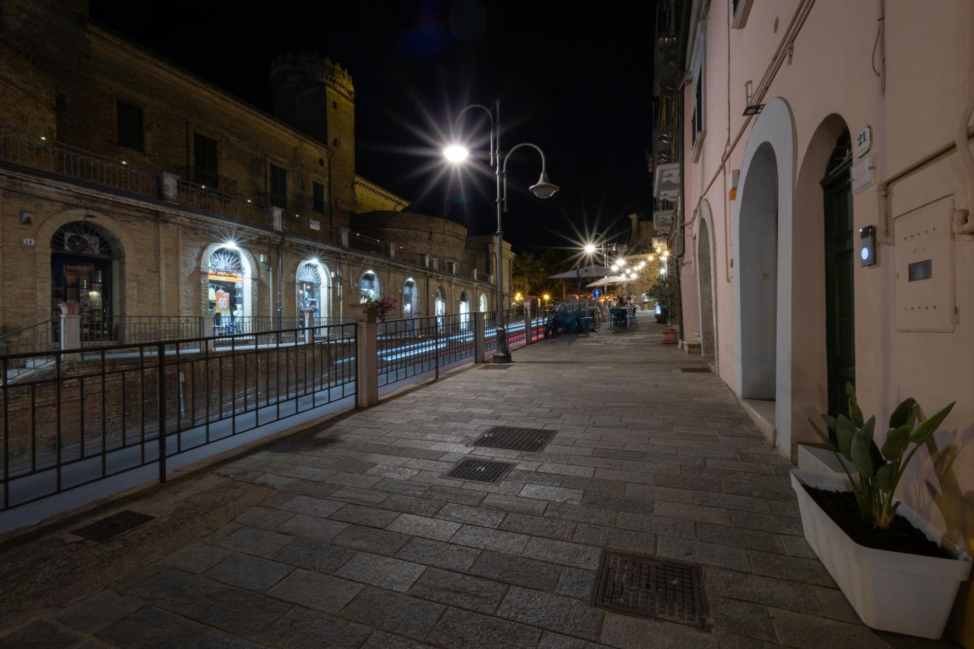 Corso Garibaldi 21 Apartment & Rooms Vasto Luaran gambar